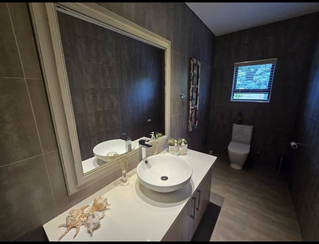 5 BEDROOM HOUSE FOR SALE IN THREE RIVERS EAST